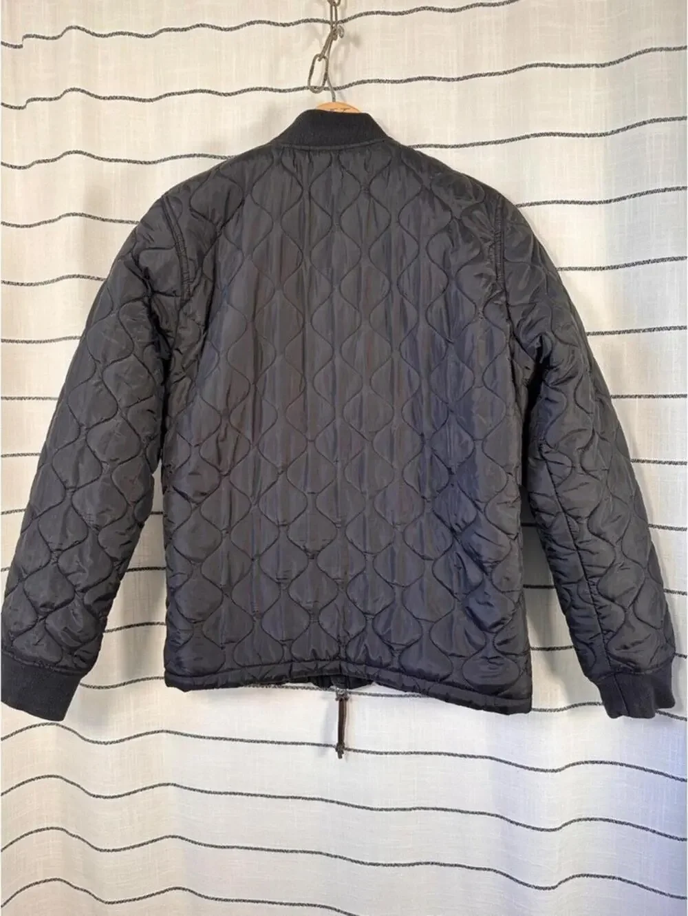 Abercrombie & Fitch quilted bomber jacket Size XS